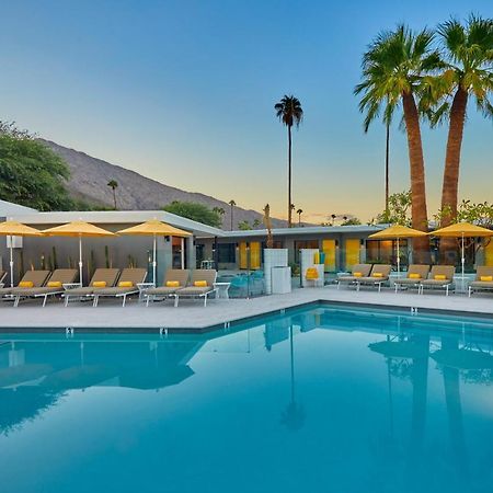 Twin Palms Resort - A Gay Men'S Resort Палм-Спрингс Экстерьер фото